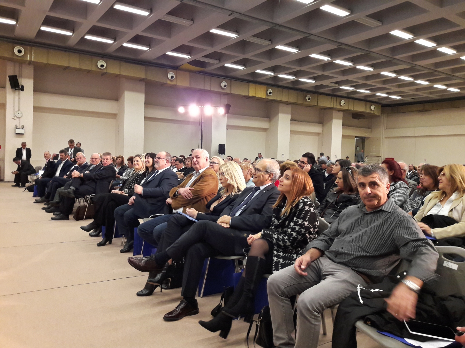 20161120_121244_richtonehdr_