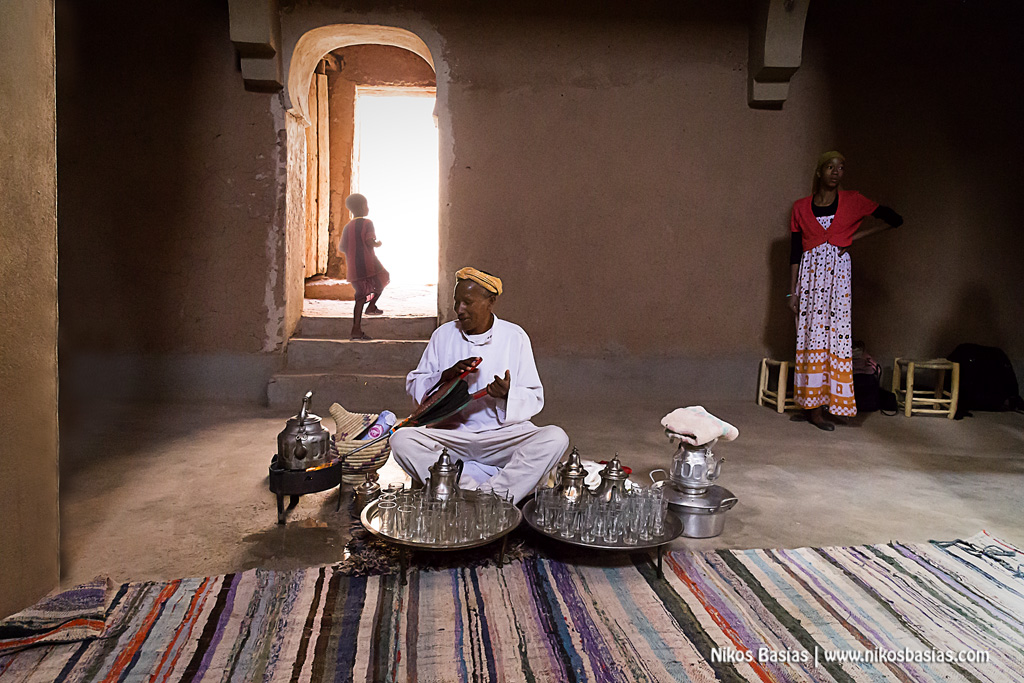 %ce%bd%ce%b9%ce%ba%ce%bf%cf%83-%ce%bc%cf%80%ce%b1%cf%83%ce%b9%ce%b1%cf%83-tea-at-morocco___pca-honorable-mention