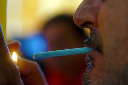 νέο-χαράτσι-στους-καπνιστές-2158