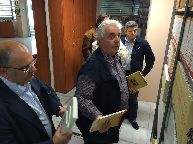 ο-γιάννης-γαρεδάκης-ξενάγησε-τον-υποψ-145804