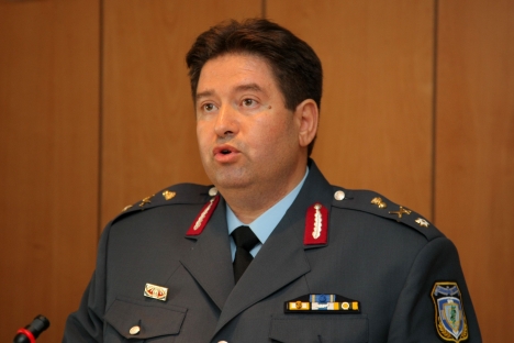 κρίσεις-ελ-ας-παραμένει-στην-ηγεσία-ο-221393