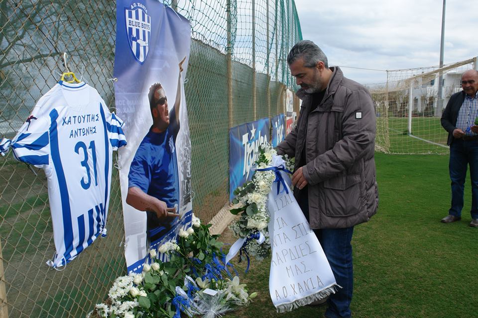 για-πάντα-στις-καρδιές-μας-στεφάνι-234037