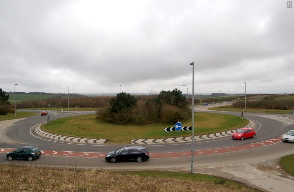 κυκλικοί-κόμβοι-πώς-οδηγούμε-με-ασφάλ-357585