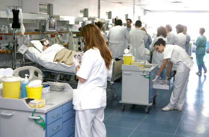 ασθενής-έπαθε-αμόκ-και-επιτέθηκε-σε-γι-410834