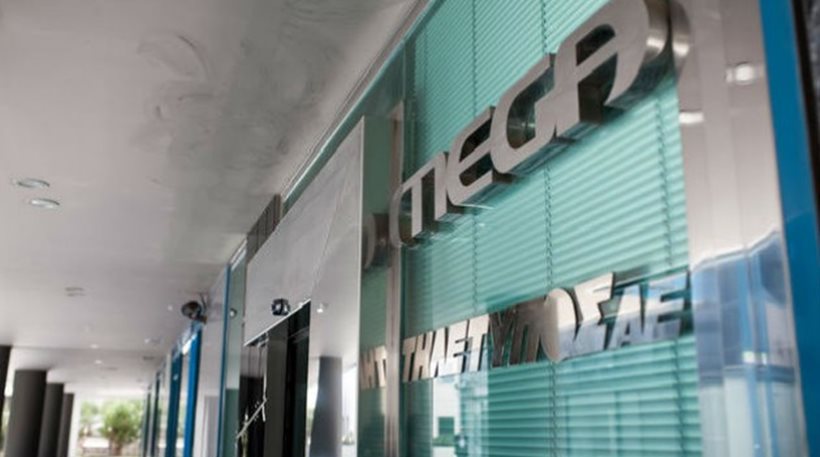 συγκινητικός-αποχαιρετισμός-οπερατέ-424100