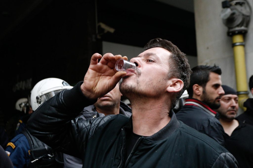 αγρότες-πρώτα-τους-κατσούνιασαν-507020