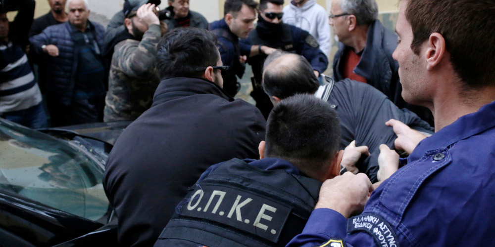 φονιά-να-πεθάνεις-επιτέθηκαν-και-έ-610517