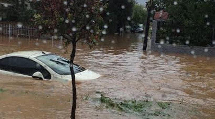 μάνδρα-βίντεο-σοκ-η-στιγμή-που-παρασύρ-611214