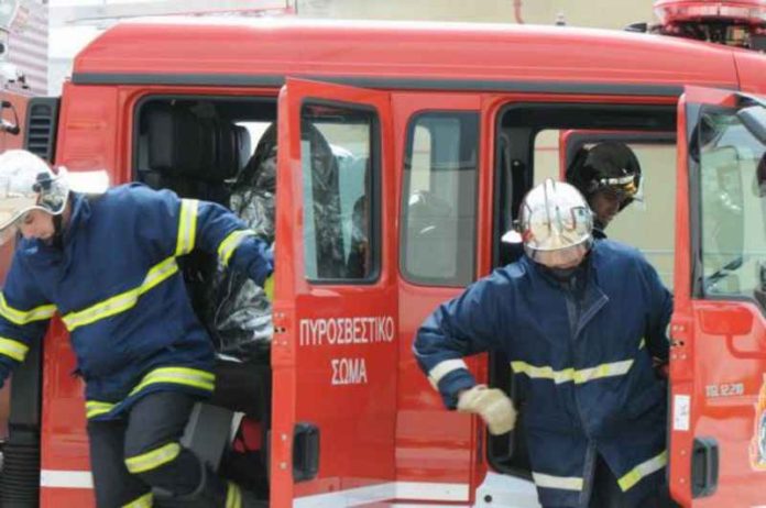 αυτοκίνητο-πήρε-φωτιά-εν-κινήσει-στην-663867