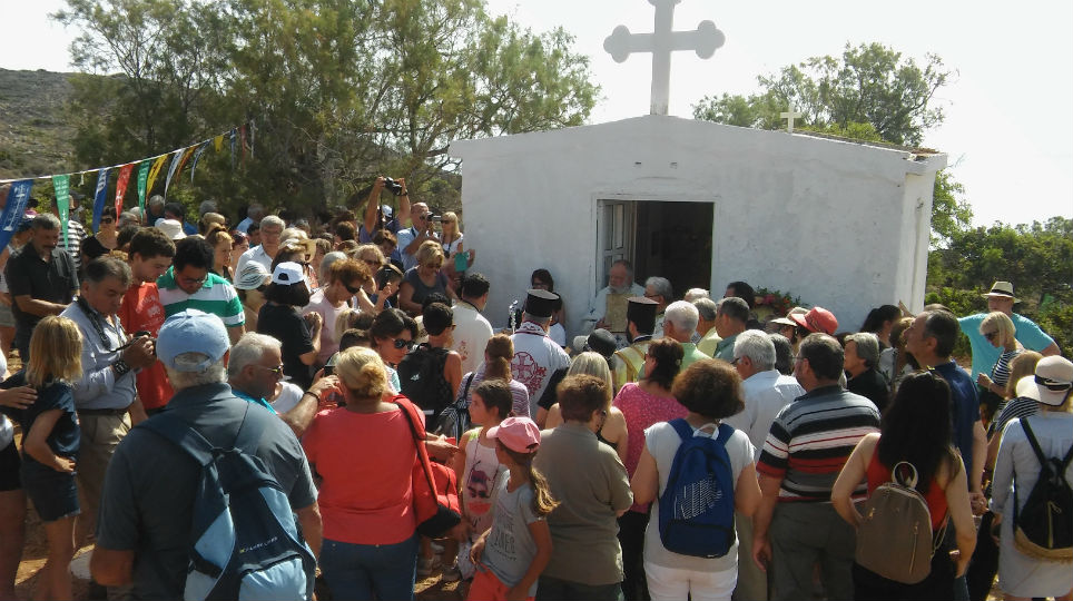 κανονικά-ο-εορτασμός-στα-θοδωρού-τη-δε-699515