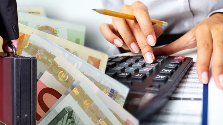 έδωσε-μίζα-100-000e-σε-εφοριακούς-για-να-μην-τ-738629