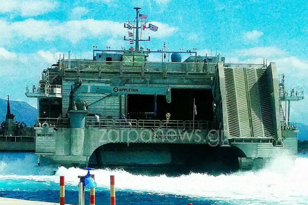 έφυγε-από-τη-βάση-της-σούδας-το-αμερικά-742085