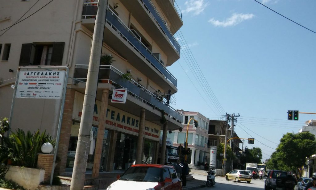 χανιά-αγοράκι-έπεσε-από-τον-δεύτερο-όρ-745768