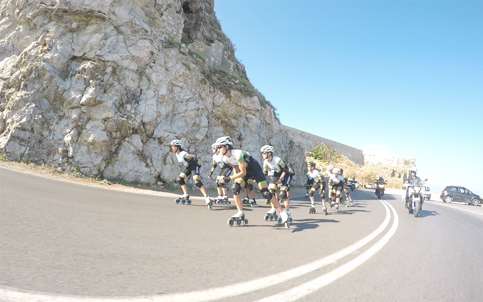 γύρισαν-όλη-την-κρήτη-με-πατίνια-για-κα-736261