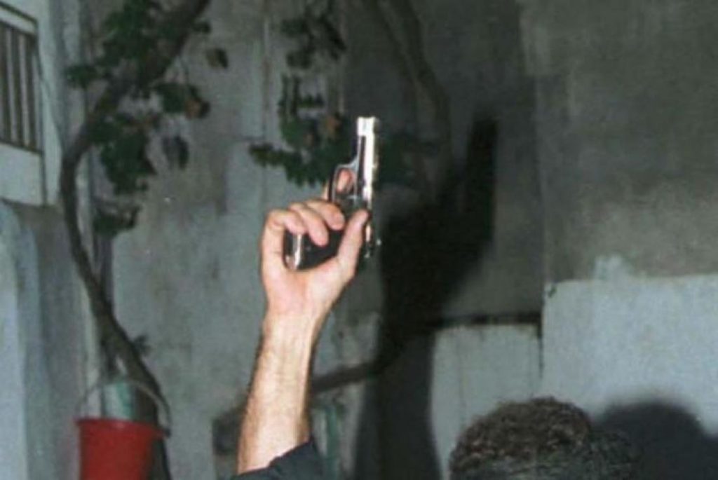χανιά-αδέσποτη-σφαίρα-παρά-λίγο-να-κόψ-792614