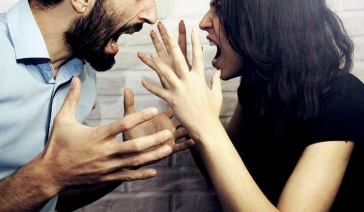 σκηνές-απείρου-κάλλους-στα-άκρα-ζευγά-821203