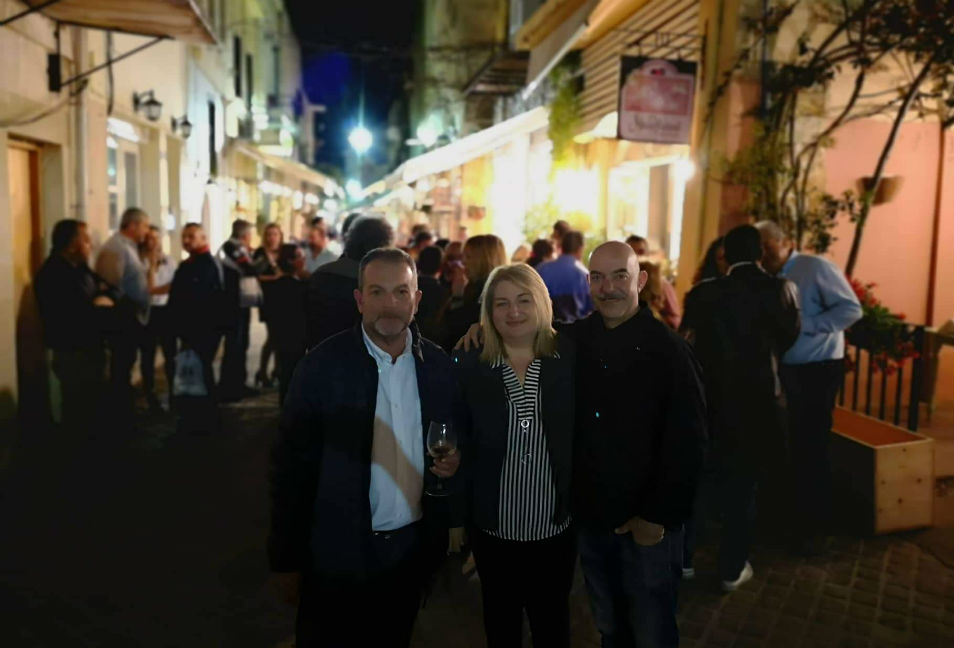 αρχοντάκης-και-νάνσυ-για-κρασάκι-και-κ-857383