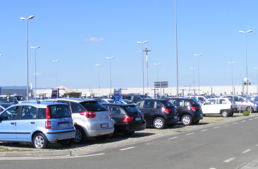 χανιά-ένα-ενοικιαστικό-αυτοκίνητο-πο-910286