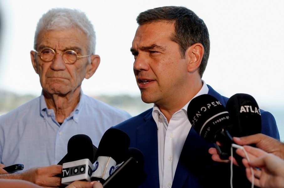 αλέξης-τσίπρας-η-χώρα-επέστρεψε-στην-κ-922610
