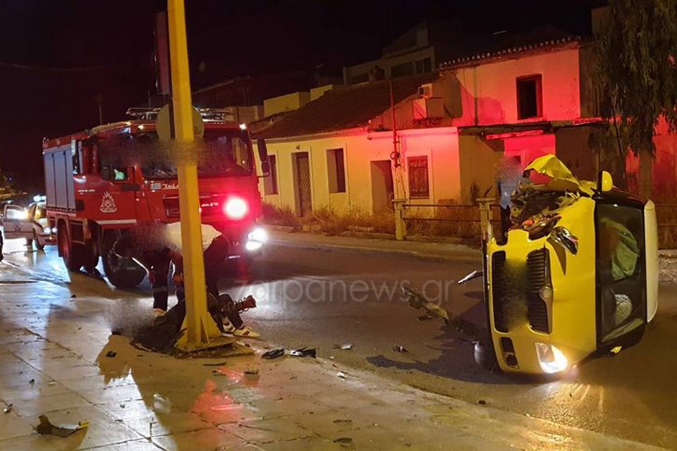 αυτοκίνητο-στούκαρε-σε-φανάρι-και-τού-936614