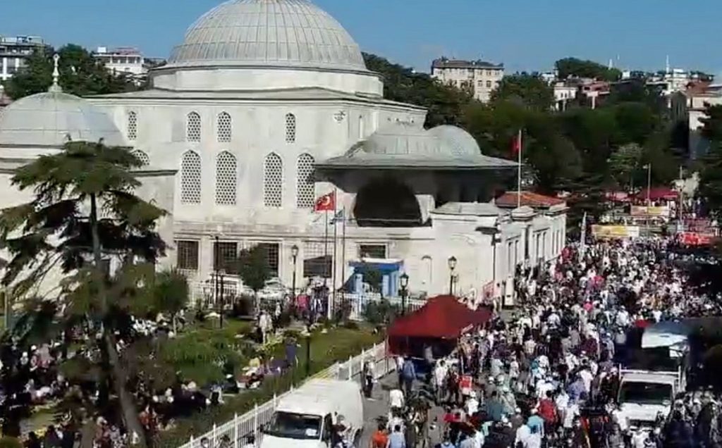 ο-ερντογάν-βάζει-εισιτήριο-στην-αγία-σ-1079389