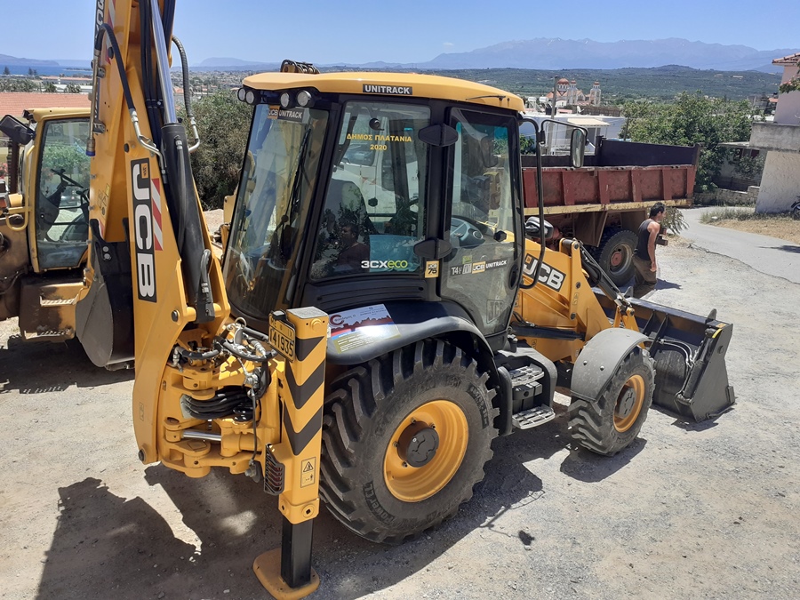 χανιά-απόκτηση-νέου-εκσκαφέα-φορτωτή-1071245