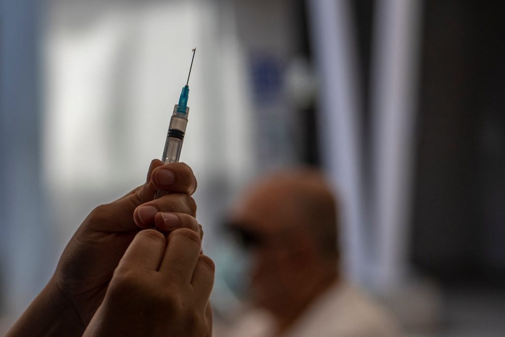 έρχονται-οι-εμβολιασμοί-των-άνω-των-18-ε-1192425