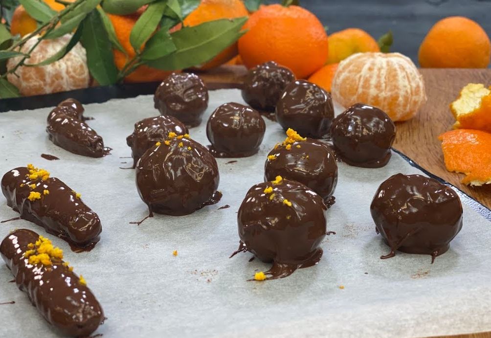 σοκολατάκια-με-καρύδι-και-μανταρίνι-1195971