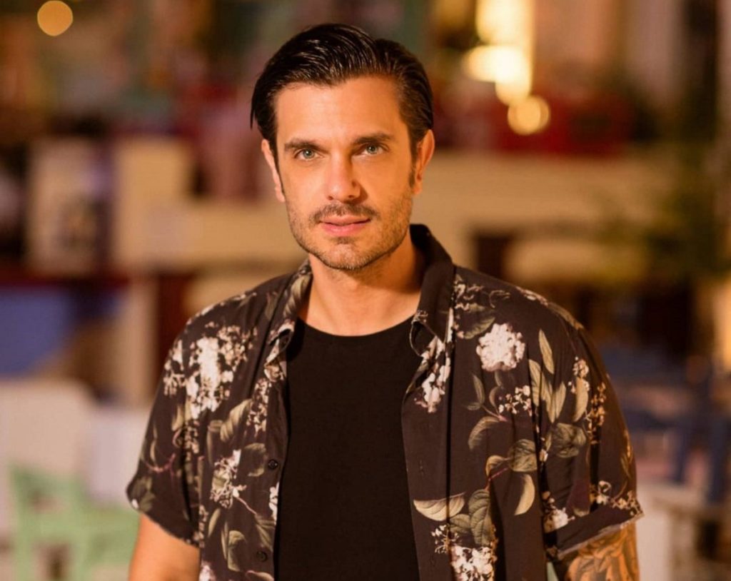 γαμπρός-ντύθηκε-ο-μύρωνας-στρατής-photos-1273763