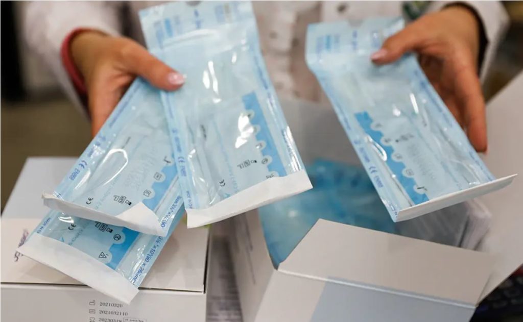 από-αύριο-δύο-δωρεάν-σελφ-τεστ-για-έλεγ-1273517