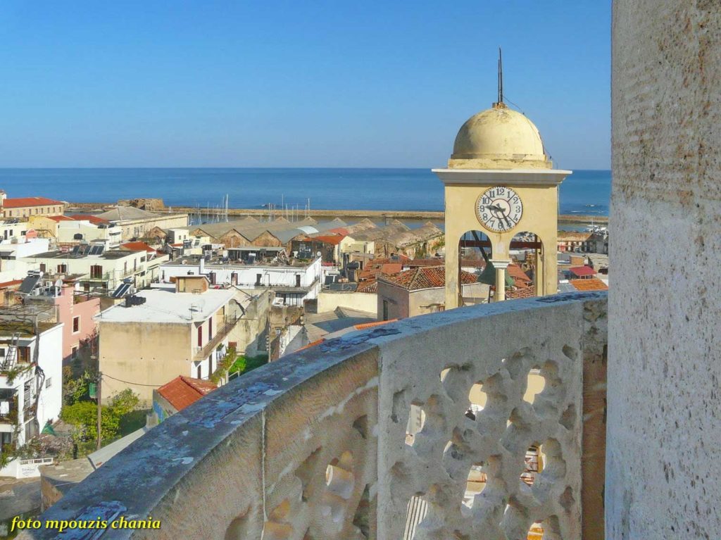 τα-χανιά-από-τα-μπαλκόνια-του-χιουγκάρ-1294016