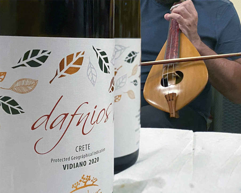 ξεχωριστή-η-παρουσία-του-οινοποιείου-1312272