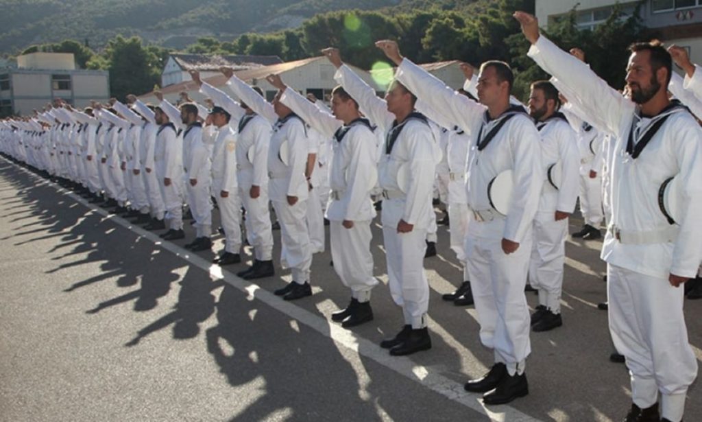 ένοπλες-δυνάμεις-προκηρύξεις-για-1-190-θέ-1522261