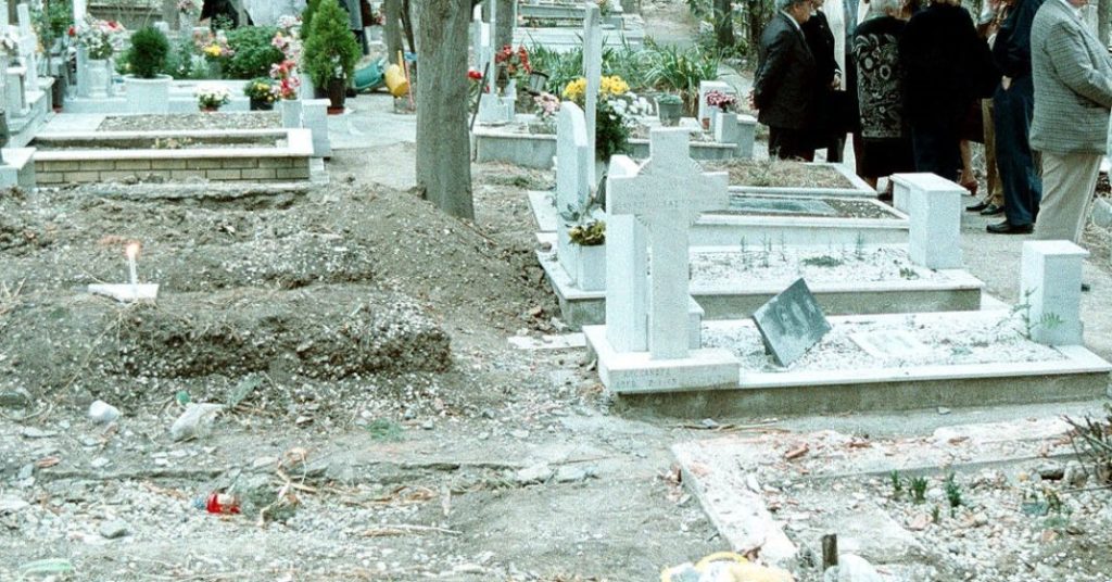 φρίκη-στο-γ-νεκροταφείο-αθηνών-έσπα-1563055