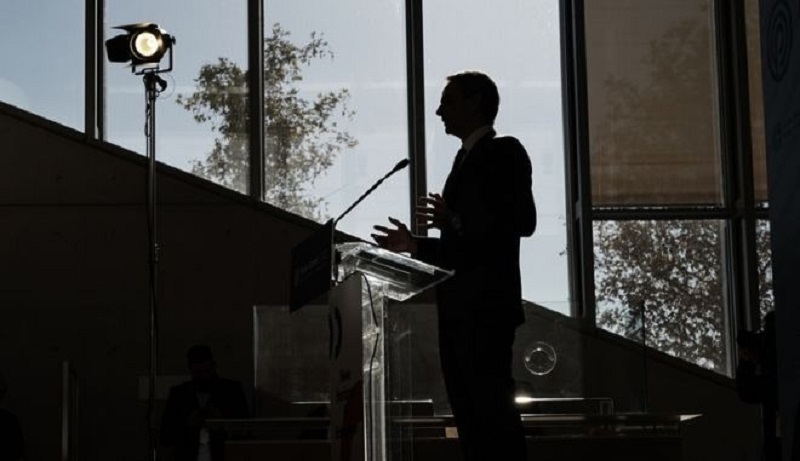 οι-financial-times-αποδομούν-το-αφήγημα-οι-υποκλο-1563461