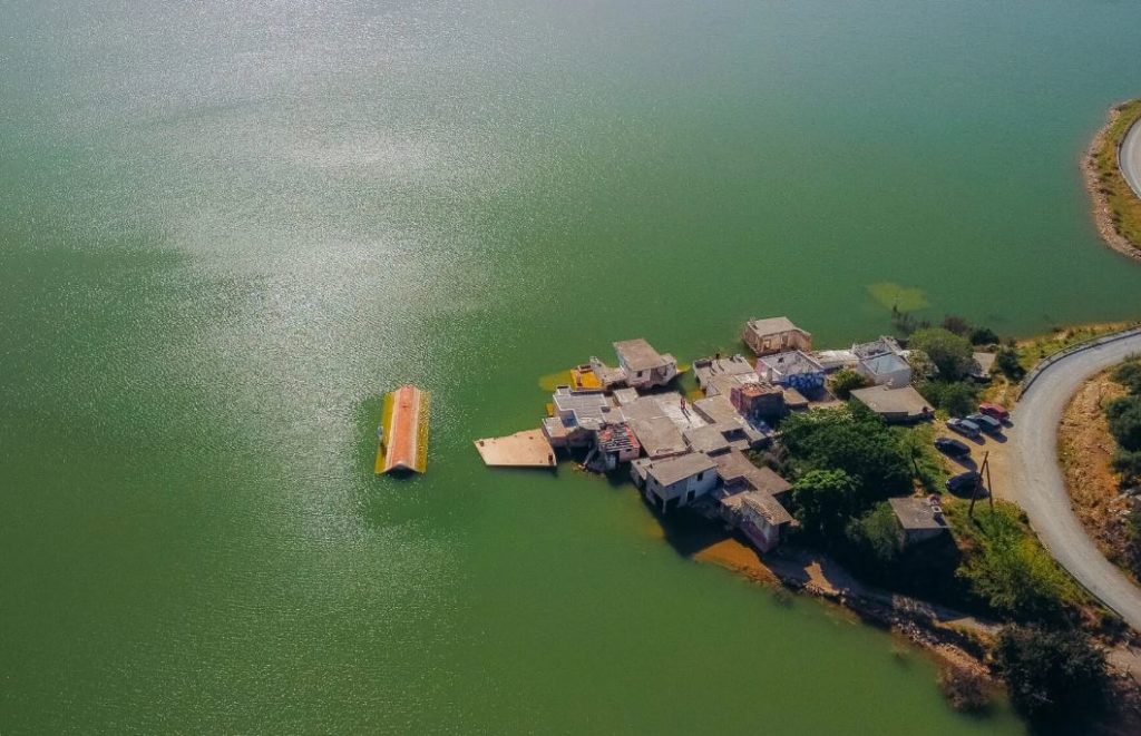 φράγµα-αποσελέµη-ένας-υπέροχος-υγρότ-1596790