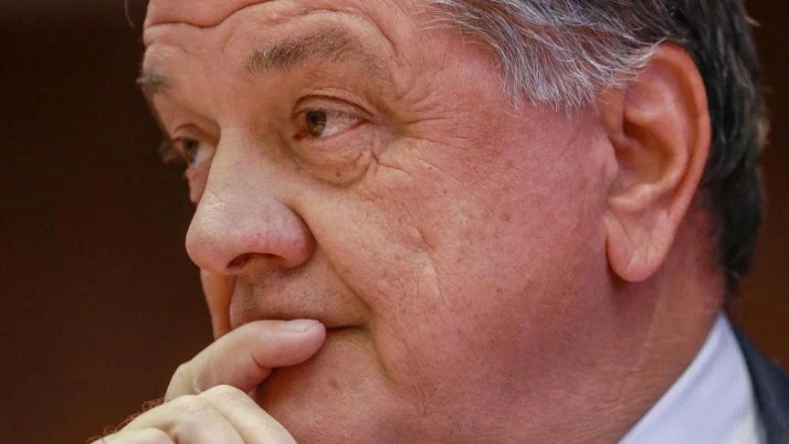 qatar-gate-ο-παντσέρι-καρφώνει-τον-ταραμπέλ-1610685