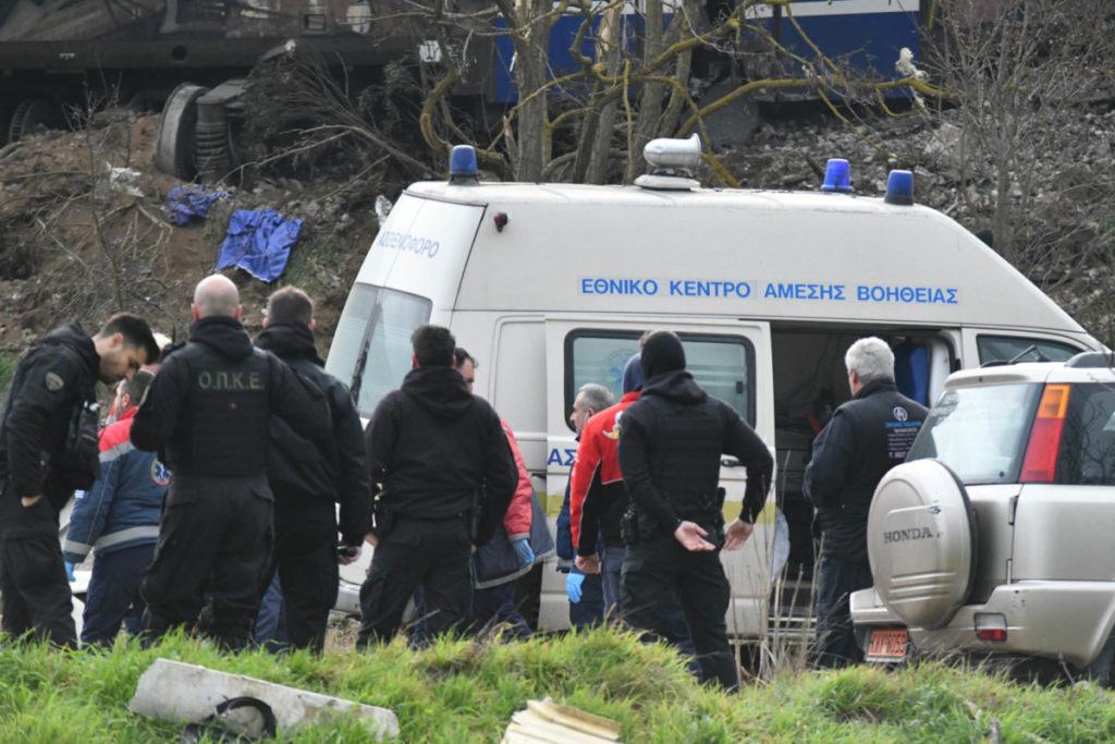 συγκλονίζει-διασώστης-από-τα-τέμπη-μό-1639653