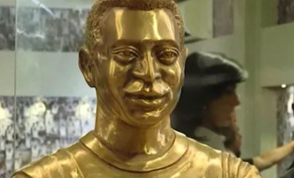 άνοιξε-για-το-κοινό-το-μαυσωλείο-του-πε-1692599