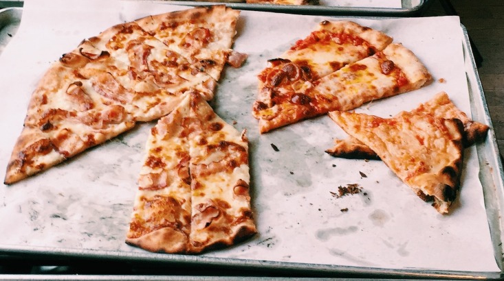 έψαχνε-στη-βροχή-τον-ντελιβερά-και-ότα-1737525