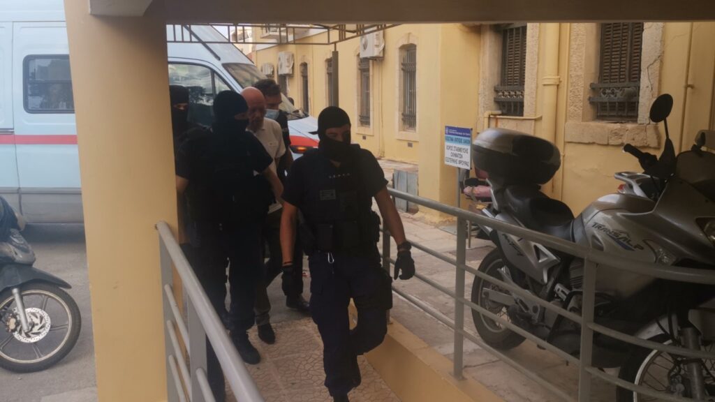 λιώμα-στο-μεθύσι-την-μαχαίρωσε-μέχρι-θ-1755673
