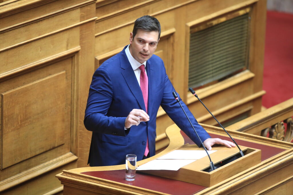 στη-βουλή-το-θέμα-διάβρωσης-των-ακτών-σ-1789912