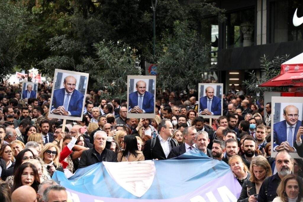 το-κίνημα-της-γραβάτας-φέρνει-4-υποχω-1802129