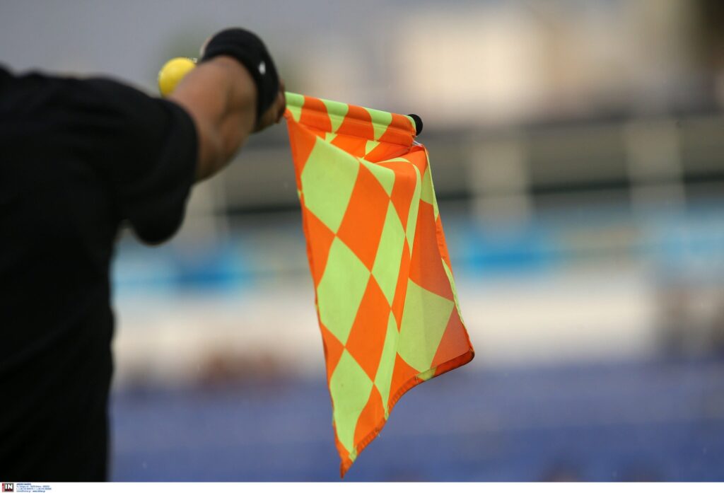 επόπτης-δεν-εμφανίστηκε-σε-ματς-και-το-1802389