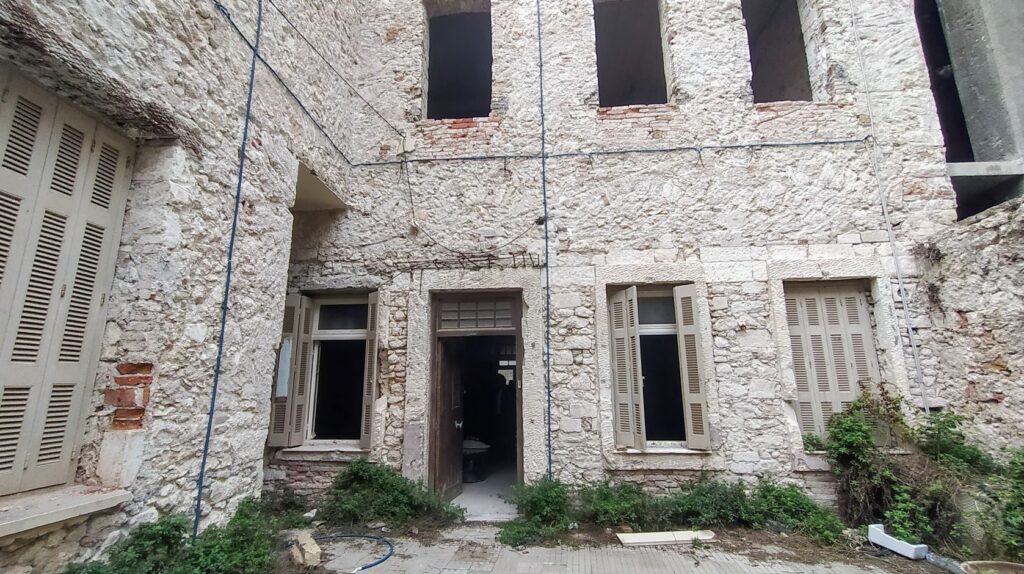 κρήτη-γυναίκα-αγόρασε-και-δώρισε-ένα-ι-1815718