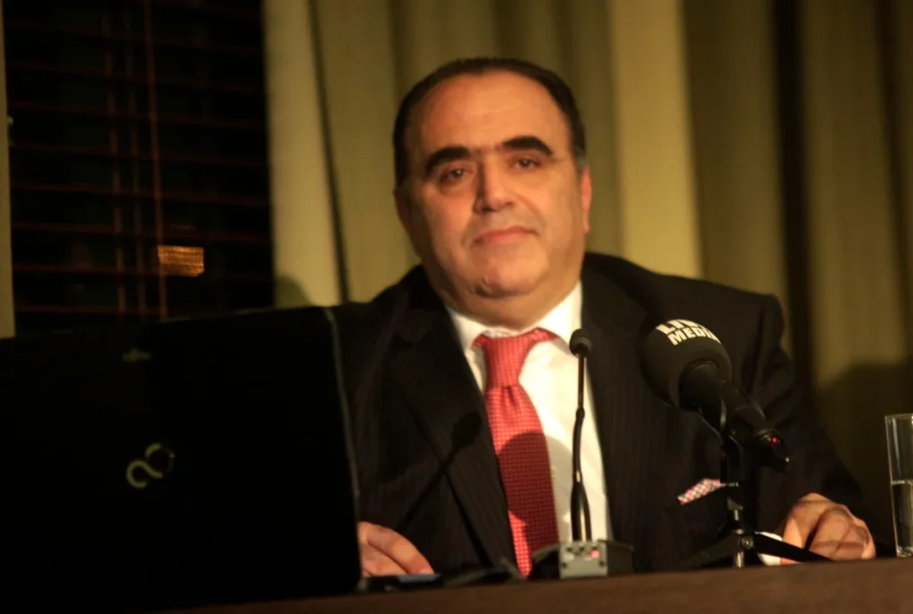 εδώ-τους-ρωτάμε-γιατί-ήρθατε-και-μας-λ-1875880