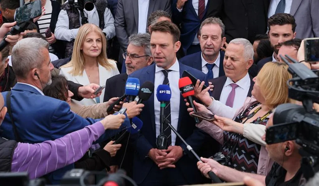 κασσελάκης-πρότυπο-η-συνύπαρξη-χριστ-1898943