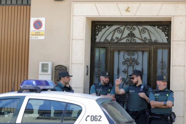 σοκ-παππούς-σκότωσε-τα-δύο-εγγόνια-του-1902048