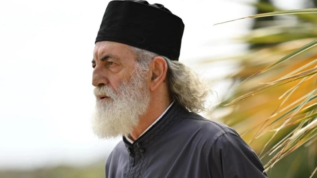 κρήτη-έψαχνε-η-γιαγιά-τον-παπά-του-σ-1893936