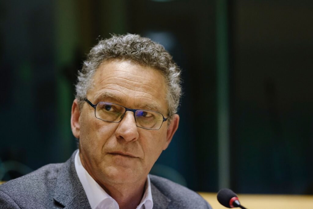 επικεφαλής-της-ευρωομάδας-του-συριζα-1906095